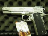 KIMBER 1911 RIMFIRE TARGET CAL: 17 HMR, MANF: 1 YEAR ONLY, 100% NEW IN FACTORY CASE. - 4 of 9