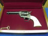 COLT SINGLE ACTION ARMY
1ST.
GENERATION 38 COLT 4 3/4" - 1 of 10