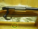 WEATHERBY MARK V DELUXE VARMINTMASTER CAL: 22/250 GERMAN MANF: "MINTY" - 2 of 10
