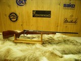 WEATHERBY MARK V DELUXE VARMINTMASTER CAL: 22/250 NEW AND UNFIRED IN WEATHERBY BOX!! - 4 of 13