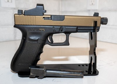 Glock 9 mm Gen 3 - Image 1 of 4