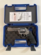 Smith & Wesson 629 6 .44 Magnum 5" barrel