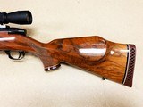 Weatherby Mark V Deluxe .300 Wby Mag, Leupold Scope, Hard Case, Extras - 8 of 11