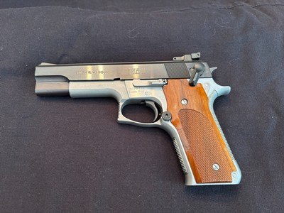 S&W 1911 Model 745 .45 ACP Semi-Automatic Pistol - Image 1 of 3