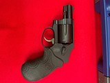 Smith & Wesson 442-1 Airweight .38 - 2 of 3
