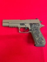 Sig Sauer p220 Elite - 1 of 2