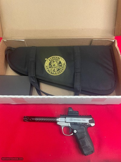 Smith & Wesson Victory Target Performance Center