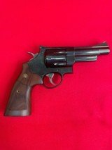 Smith & Wesson 29-10 .44 Mag 4