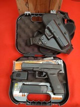 Glock 20SF Gen3with extras - 1 of 3