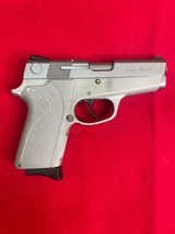 Smith & Wesson - 6 of 6