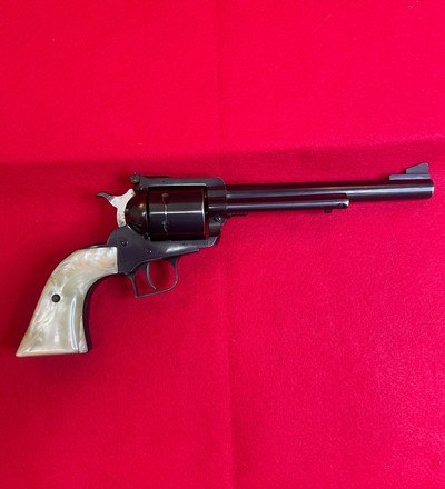Ruger Super Blackhawk - Image 1 of 4