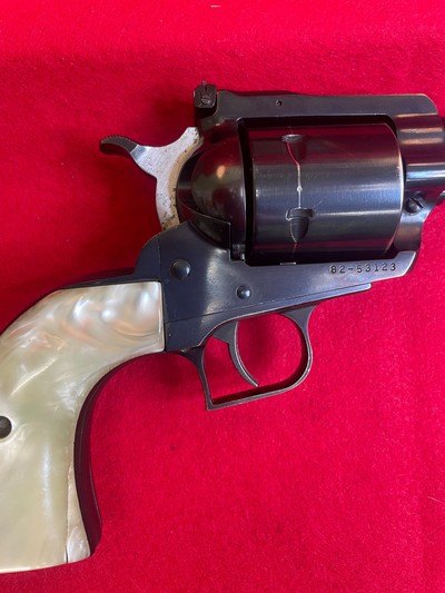 Ruger Super Blackhawk - Image 2 of 4