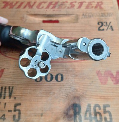 Smith & Wesson 649-5 2.5