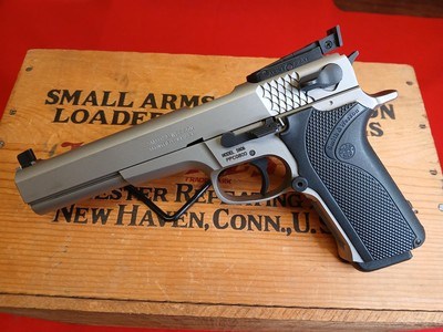 RARE S&W Performance center 5906 Police Pistol Combat (PPC) competitions6'' barrel 9mm - Image 1 of 7