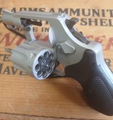 Smith & Wesson 317 