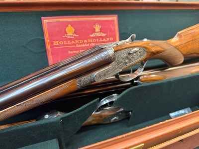 Exceptional pair of Holland & Holland shotguns, 20 gauge, Royal De Luxe, 1998 - Image 2 of 10