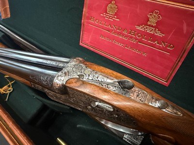 Exceptional pair of Holland & Holland shotguns, 20 gauge, Royal De Luxe, 1998 - Image 3 of 10