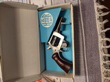 Harrington & Richardson Model 832 Unfired in Box 32 S&W - 1 of 11