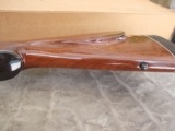 Remington Model 700
"CUSTOM
DELUXE"
.300 RUM
ENHANCED ENGRAVING - 18 of 20