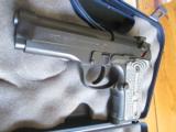 Wilson Beretta Compact Carry 9mm
**NIB** - 6 of 14