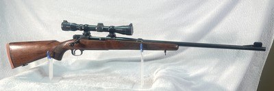 Winchester pre 64 Model 70 Standard Weight Bolt Action Rifle.
30 06 Cal