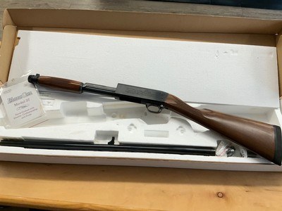 Ithaca model 37 Deluxe English 20ga, 26” vent rib with screw in chokes, in org box and in perfect condition