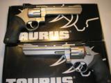 TAURUSM-608357MAGNUM8ROUNDS6.5