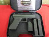 GLOCK
G-17,
AmeriGlo Sights,
17 TALO Edition
Fiber Optic,
TWO
17 ROUND
MAGS,
MAG
LOADER &
MORE - 11 of 15