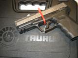 TAURUS
PT 24 / 7
G2
S / S
9-MM,
COMES
WITH
2 - 17
ROUND
MAGS
- 13 of 15