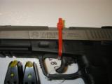 TAURUS
PT 24 / 7
G2
S / S
9-MM,
COMES
WITH
2 - 17
ROUND
MAGS
- 4 of 15
