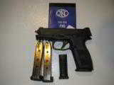 FNH FNS-40
PISTOLS ,
40 S&W
3- 14
ROUND MAGS,
AMBIDEXTROUS
SAFETY,
NIGHT COMBAT SIGHTS,
FACTORY
NEW
IN
BOX - 3 of 20