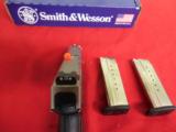 SMITH & WESSON
SD9-VE,
9 - MM,
2 - 16 + 1
ROUND
MAGAZINES,
STAINLESS
STEEL
N.I.B. - 6 of 14