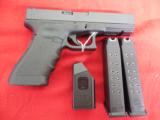 GLOCK
22,
AmeriGlo Sights,
22 TALO Edition
Fiber Optic,
TWO
15 ROUND
MAGS,
MAG
LOADER &
MORE - 3 of 15