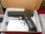 Hi-POINT
45
ACP
O.D.
GREEN
PISTOL,
10
ROUNDS,
COMBAT
SIGHTS
FACTORY
NEW
IN
BOX - 8 of 15