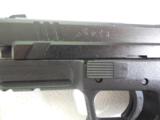 SPRINGFIELD
XD-9,
TWO
10 + 1
ROUND
MAGAZINES,
4.0"
BARREL, HOLSTER, MAG HOLDER & LOADER - 7 of 20