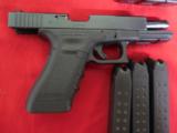 GLOCK
G - 22,
GEN. 3,
NIGHT
SIGHTS,
COMES
WITH
2- 15
ROUND
MAGAZINES,
ALMOST
NEW
- 13 of 15