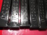 GLOCK
G - 22 , 15
ROUND
MAGAZINES, DROP
FREE,
USED
VERY
GOOD
CONDITION - 8 of 11