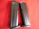 SMITH & WESSONM&P - 9 M.M.,3 - 17ROUNDMAGS,3 - GRIPS,CONBATSIGHTS,4.25