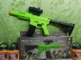 Z-77
ZOMBIE
PURGE
A.G.E.
FULL
AUTO
RIFLE,
200
FEET
PER
SEC.
HOLDS
500
ROUNDS
OF
6
M.M.
AIRSOFT
BB's - 6 of 21