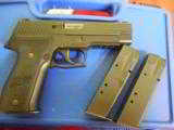 SIG
SAUER
P226R,
40 S&W,
BLACK
STAINLESS,
PRE
OWNED,
3 - 12
ROUND
MAGS,
NIGHT
SIGHTS,
REAL
NICE
GUN - 3 of 21