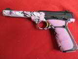 BROWNING
BUCK
THORN
PNIK
CAMO
22
L.R.
PISTOL,
RUBBER
GRIPS,
5.5"
BARREL
ADJUSTABLE
SIGHTS,
NEW
IN
BOX - 5 of 20