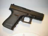 GLOCK
G- 19,
GENERATION
4,
9-MM
COMBAT
SIGHTS
3
15 -
ROUND
MAGAZINES,
FACTORY
NEW
IN
BOX - 2 of 15