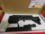 KEL-TECSUB2000,40 - S & W,NEWINBOX,TAKESGLOCKMAGAZINES,COMESWITH1-15ROUNDMAG&1 -31ROUNDMAGN.I.B - 7 of 15