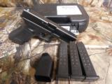 GLOCK
G - 22,
GEN. 3,
COMBAT
SIGHTS,
COMES
WITH
3- 15
ROUND
MAGAZINES,
ALMOST
NEW
- 11 of 15