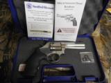 SMITH & WESSON
M-686 +
357
MAGNUM,
7 - SHOT
REVOLVER.
6"
BARREL
STAINLESS STEEL,
NEW
IN
BOX
- 1 of 15