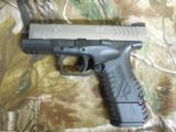 SPRINGFIELD
XDM-9
COMPACT
3.8" BARREL
BI - TONE,
S / S
&
KIT
WITH
TWO
MAGS
FACTORY
NEW
IN
BOX - 5 of 14