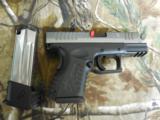 SPRINGFIELD
XDM-9
COMPACT
3.8" BARREL
BI - TONE,
S / S
&
KIT
WITH
TWO
MAGS
FACTORY
NEW
IN
BOX - 3 of 14