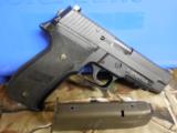 SIG
SAUER
P226
9-MM
PRE
OWNED
2 - 15
ROUND
MAGS,
NIGHT
SIGHTS
REAL
NICE
GUN - 14 of 15