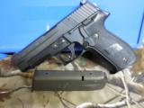 SIG
SAUER
P226
9-MM
PRE
OWNED
2 - 15
ROUND
MAGS,
NIGHT
SIGHTS
REAL
NICE
GUN - 13 of 15