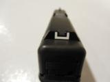 GLOCK
G- 26,
GENERATION
3,
9-MM,
COMBAT
SIGHTS,
2
-
10 -
ROUND
MAGAZINES
FACTORY
NEW
IN
BOX - 4 of 16